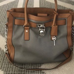 Michael Kors tote crossbody